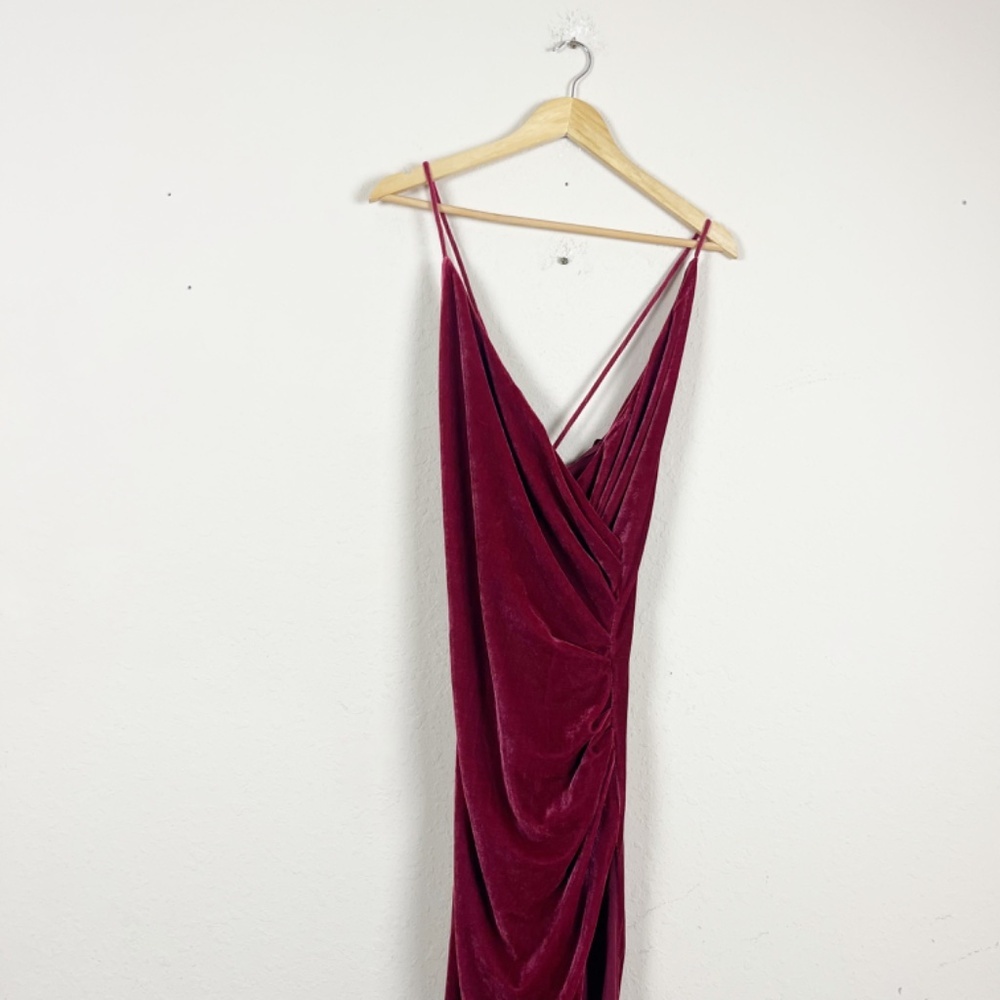 The Jetset Diaries Angulia Velvet Maxi Dress Size Small - Picture 3 of 9